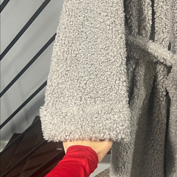 ASOS DESIGN Curve bonded shearling trench coat in grey Size 16 Long Teddy Coat - Picture 7 of 13